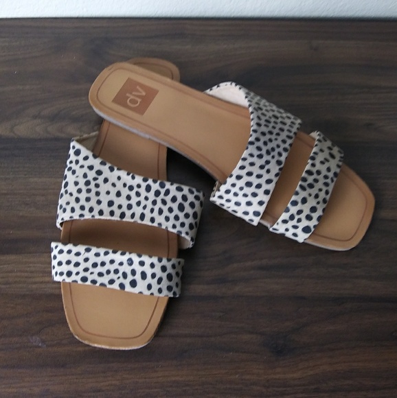 dolce vita leopard slides